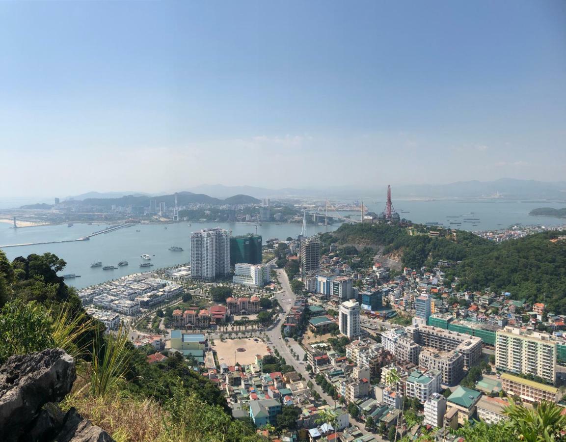 Viet Nhat Halong Hotel - Bai Chay Ha Long Exteriör bild